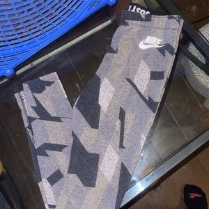 Nike leggings